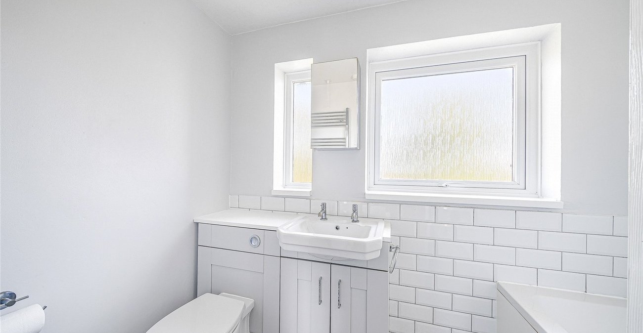 3 bedroom house for sale in Rochester | Robinson Michael & Jackson