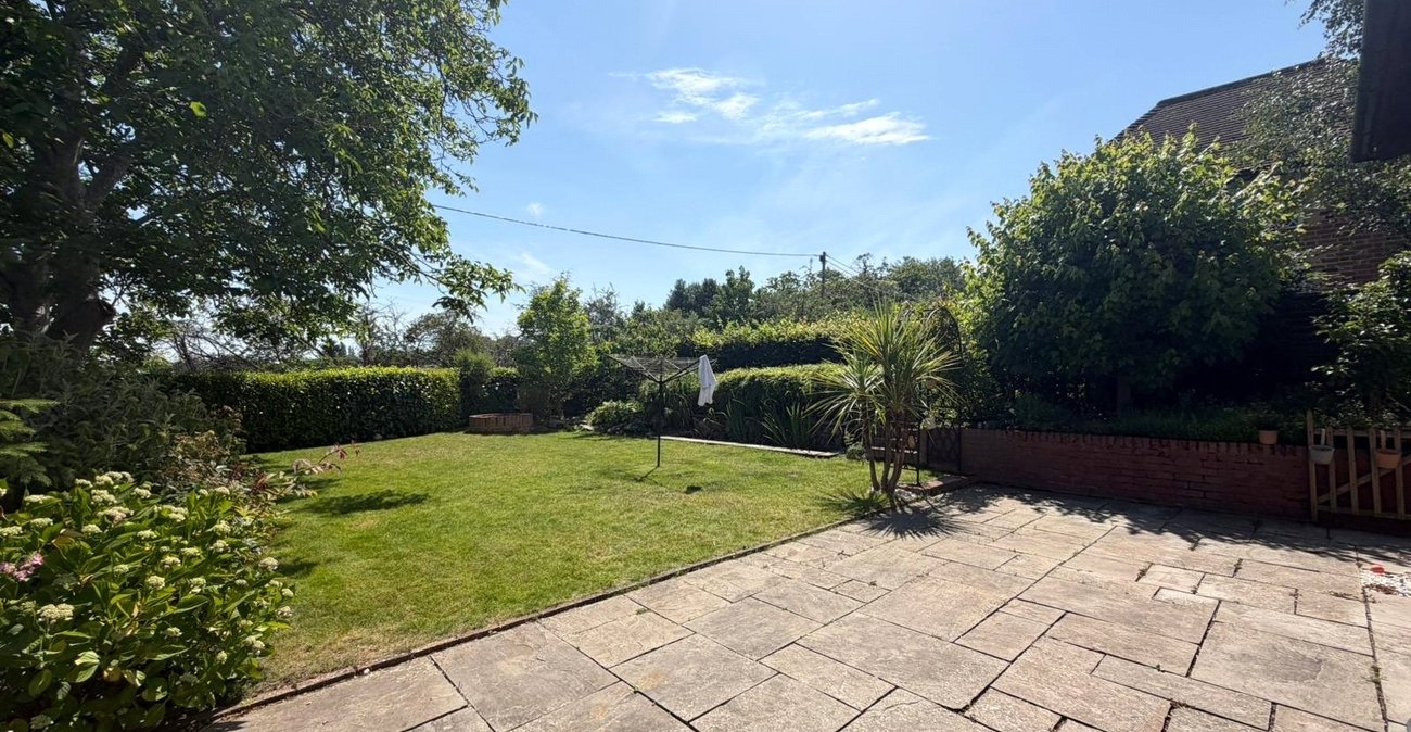 3 bedroom house for sale in Shorne | Robinson Michael & Jackson