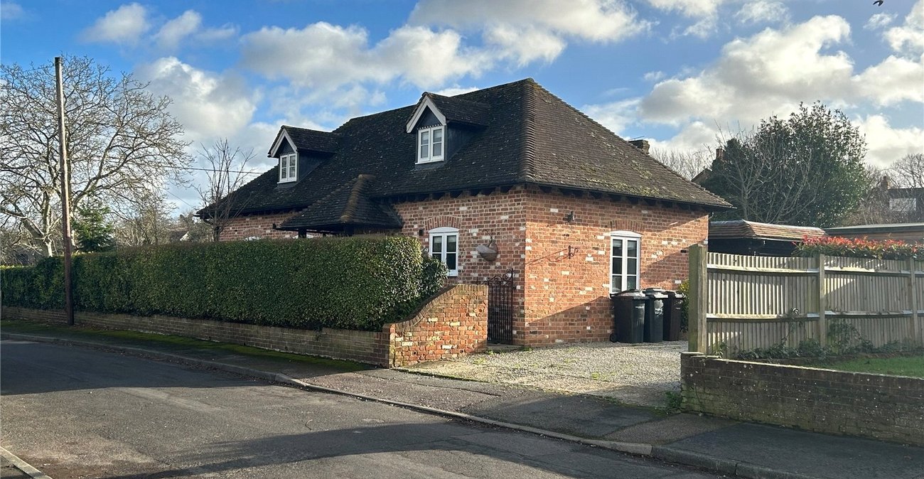 3 bedroom house for sale in Shorne | Robinson Michael & Jackson
