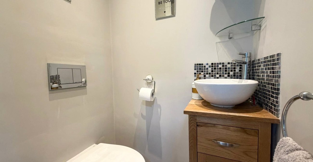 3 bedroom house for sale in Shorne | Robinson Michael & Jackson