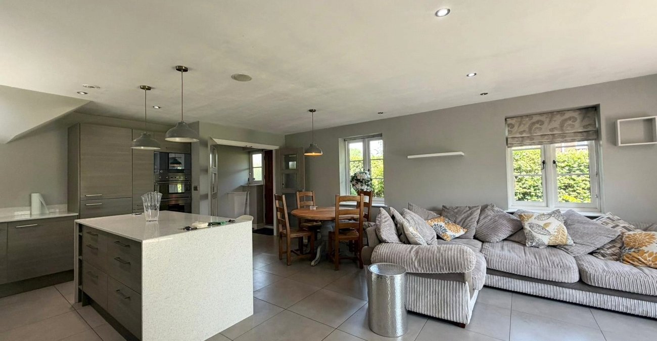 3 bedroom house for sale in Shorne | Robinson Michael & Jackson