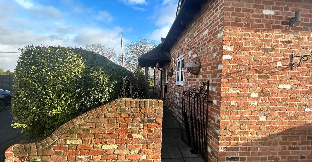 3 bedroom house for sale in Shorne | Robinson Michael & Jackson