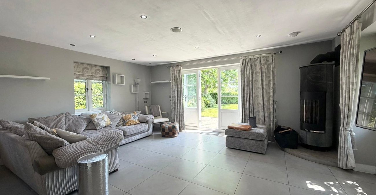 3 bedroom house for sale in Shorne | Robinson Michael & Jackson