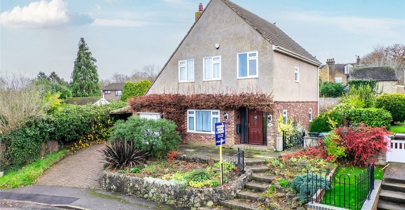 3 bedroom house for sale in Shorne | Robinson Michael & Jackson