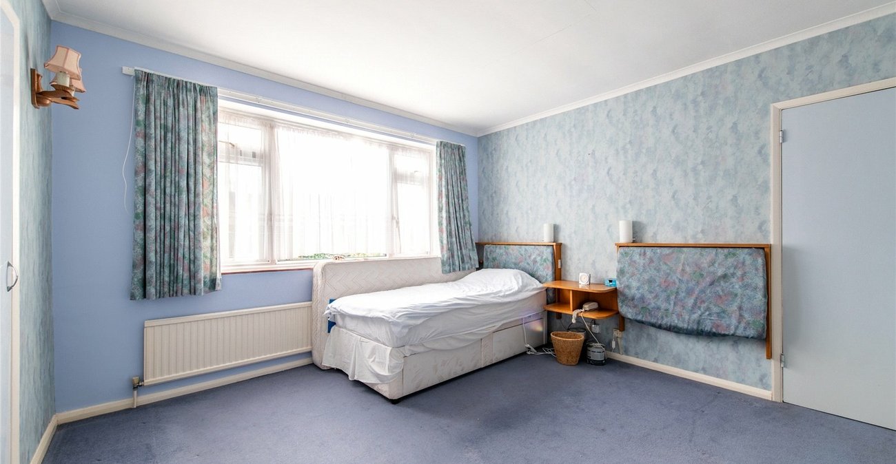 3 bedroom house for sale in Shorne | Robinson Michael & Jackson