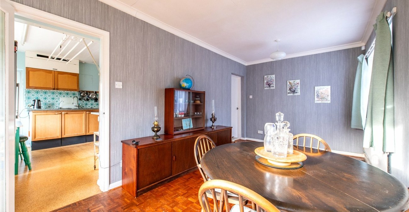 3 bedroom house for sale in Shorne | Robinson Michael & Jackson