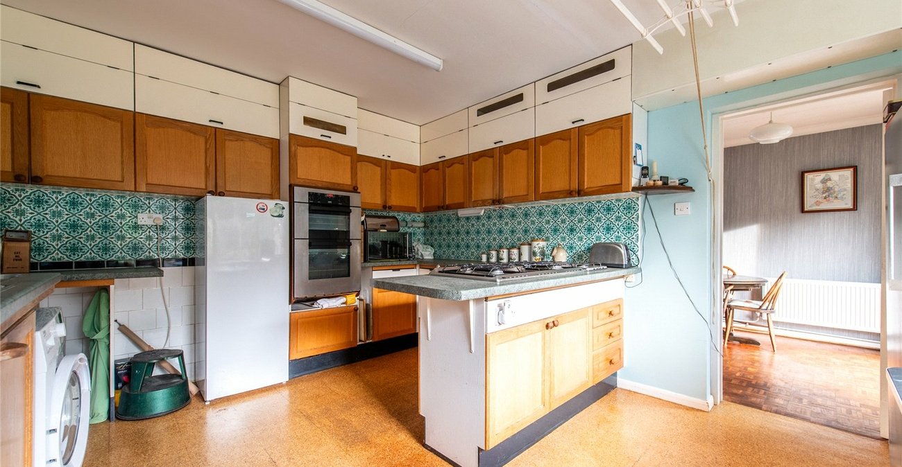 3 bedroom house for sale in Shorne | Robinson Michael & Jackson