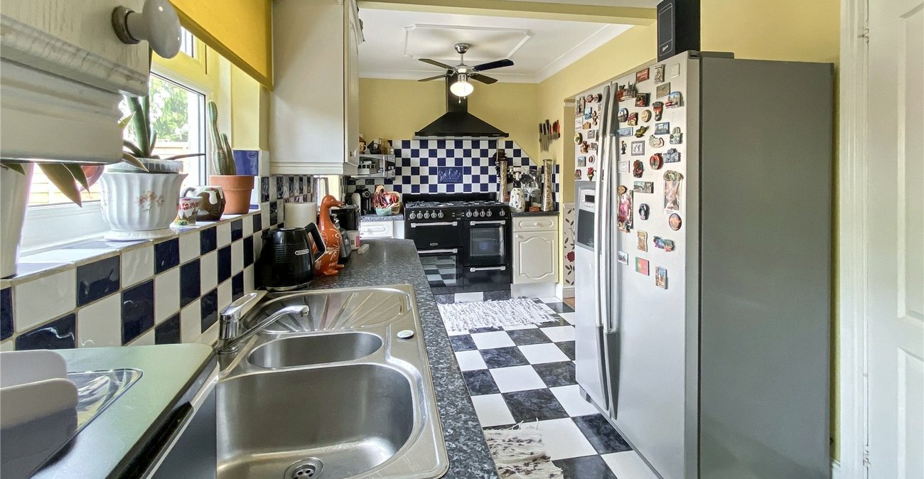 2 bedroom house for sale in Sidcup | Robinson Jackson