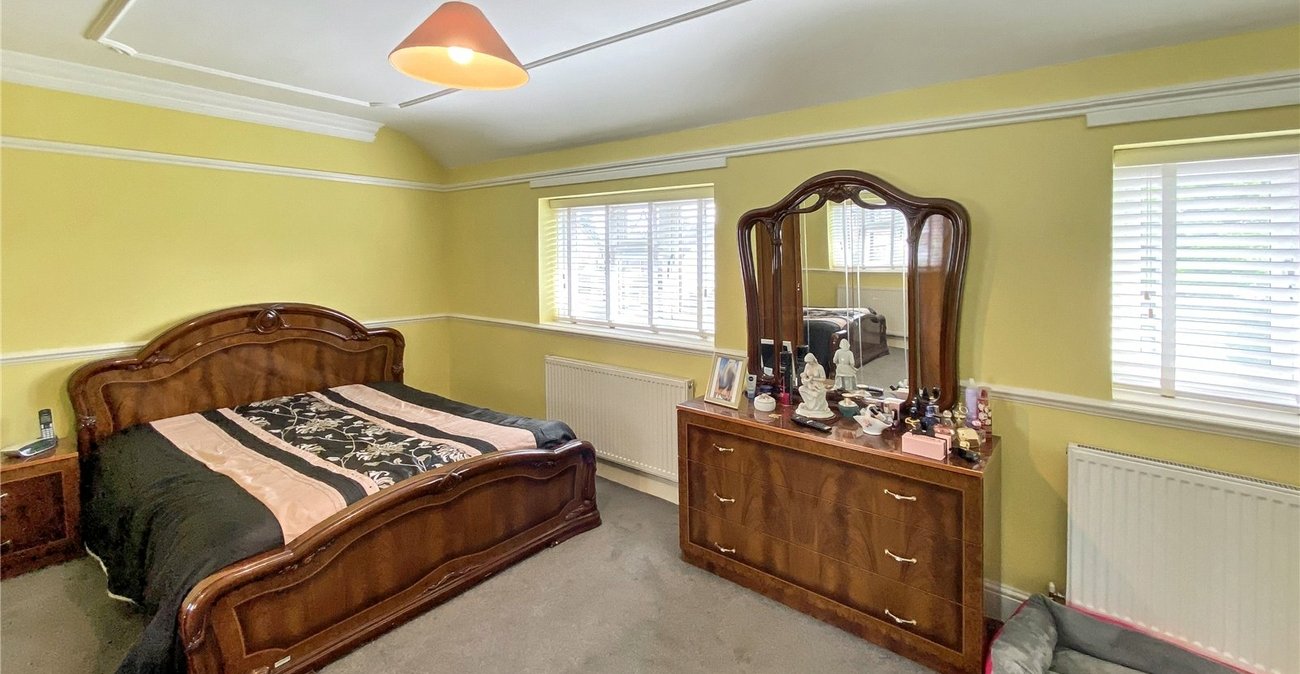 2 bedroom house for sale in Sidcup | Robinson Jackson