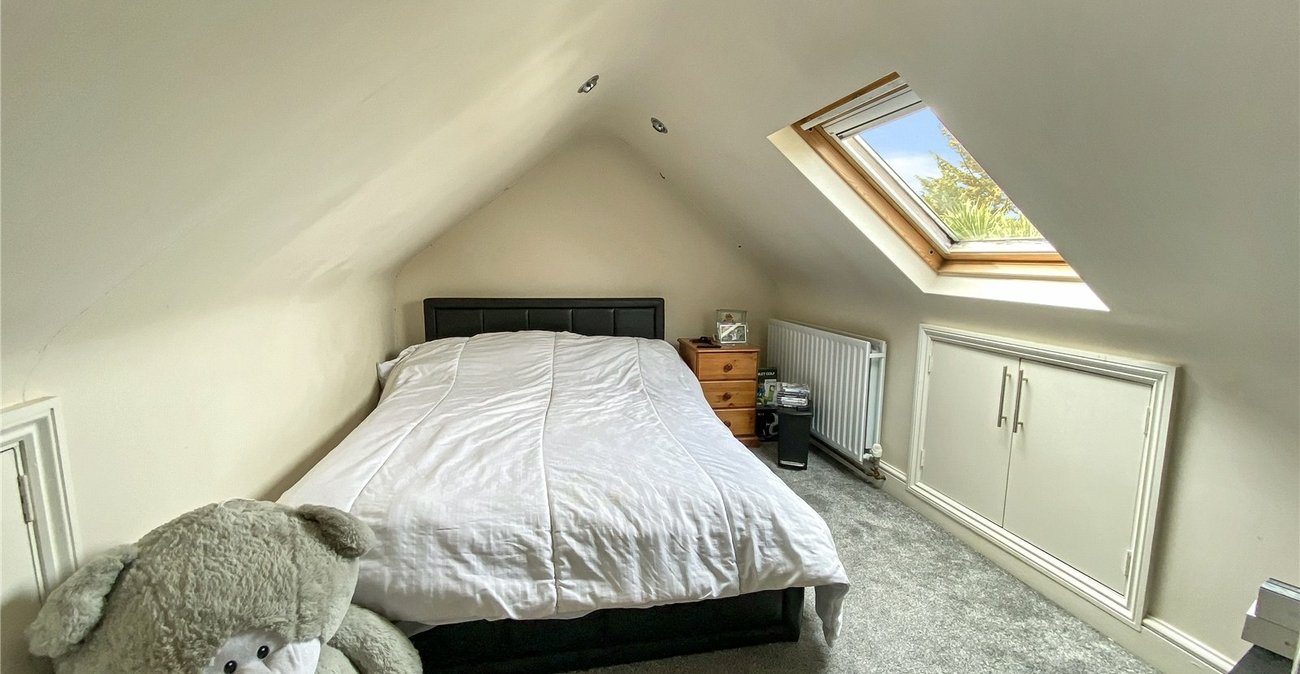 2 bedroom house for sale in Sidcup | Robinson Jackson