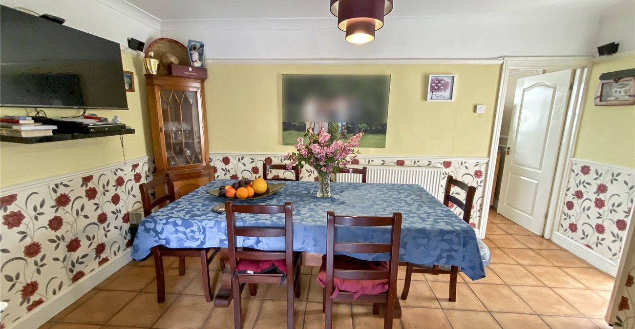 2 bedroom house for sale in Sidcup | Robinson Jackson