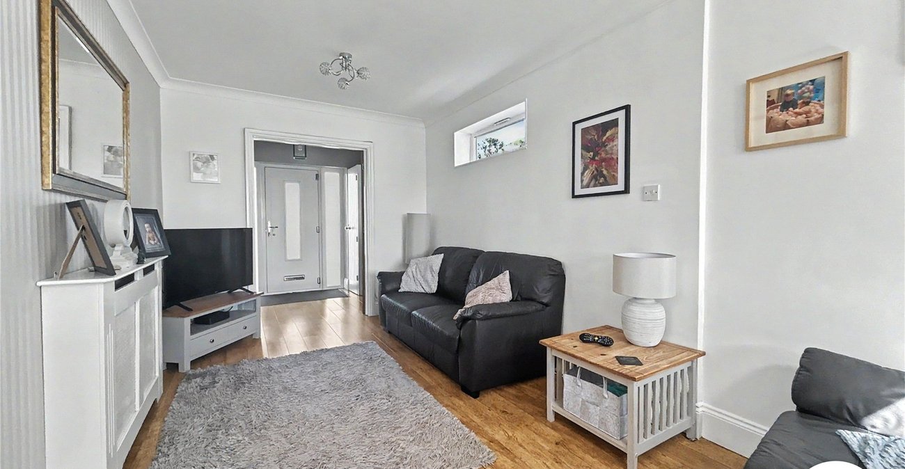 3 bedroom house for sale in South Welling | Robinson Jackson