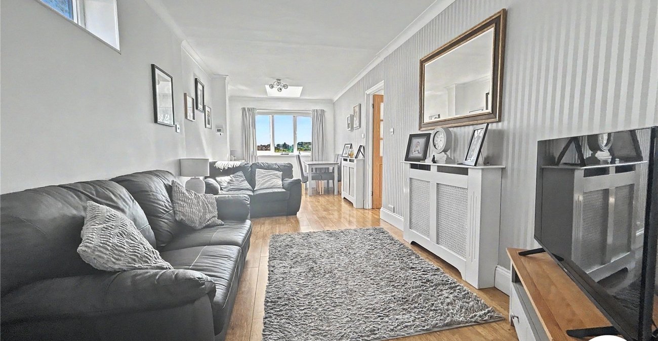 3 bedroom house for sale in South Welling | Robinson Jackson