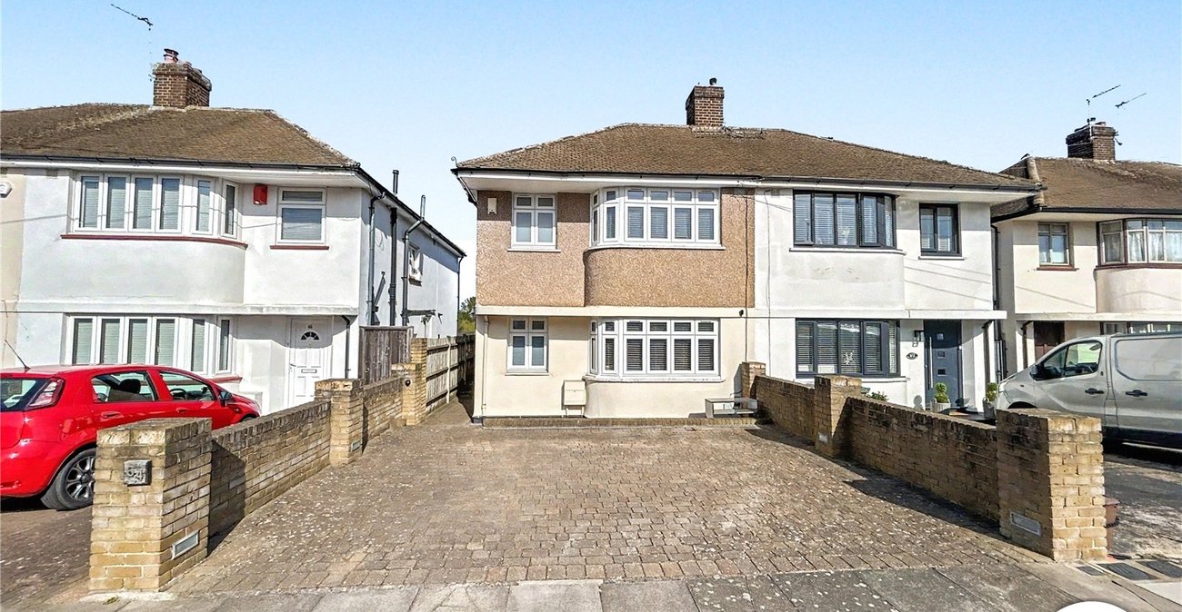 3 bedroom house for sale in South Welling | Robinson Jackson