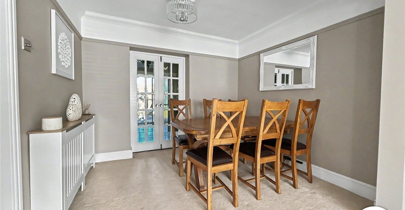 3 bedroom house for sale in South Welling | Robinson Jackson