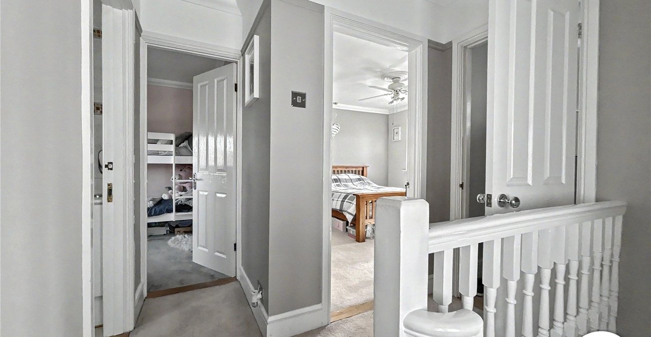 3 bedroom house for sale in South Welling | Robinson Jackson