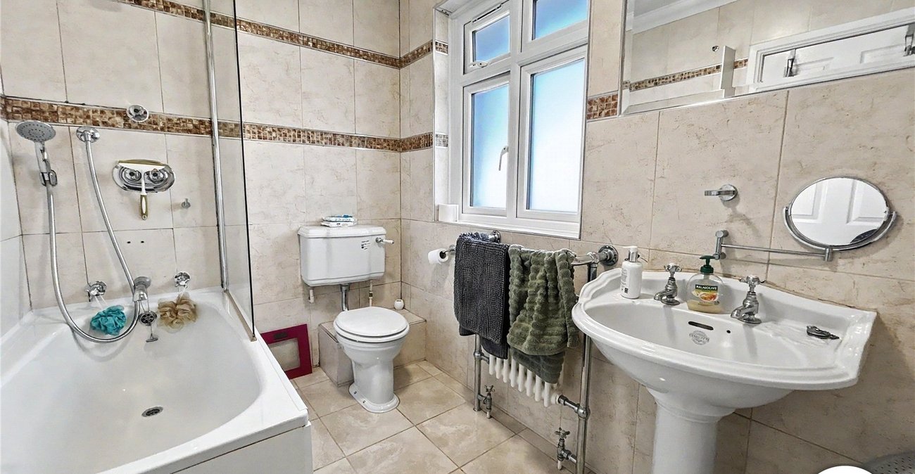 3 bedroom house for sale in South Welling | Robinson Jackson