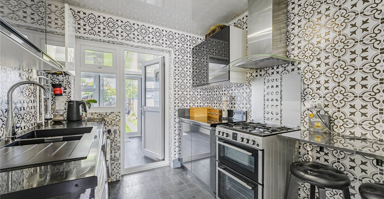3 bedroom house for sale in South Welling | Robinson Jackson