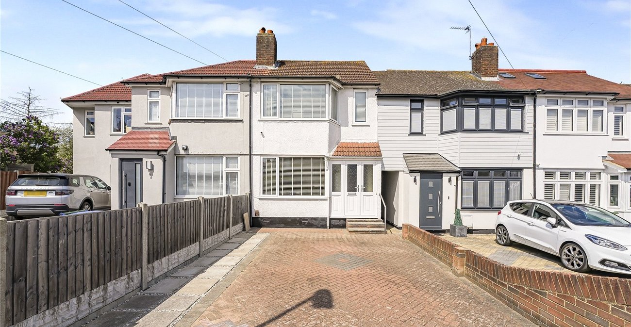 3 bedroom house for sale in South Welling | Robinson Jackson