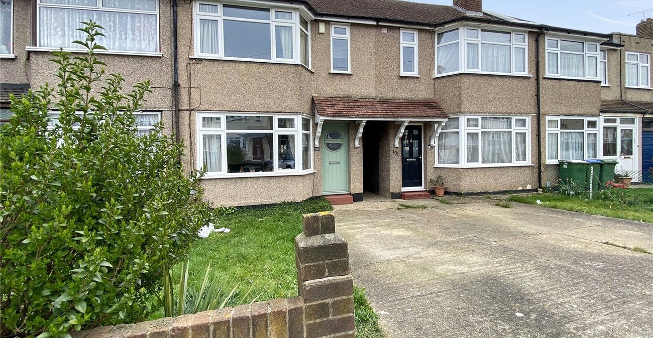 3 bedroom house for sale in Welling | Robinson Jackson