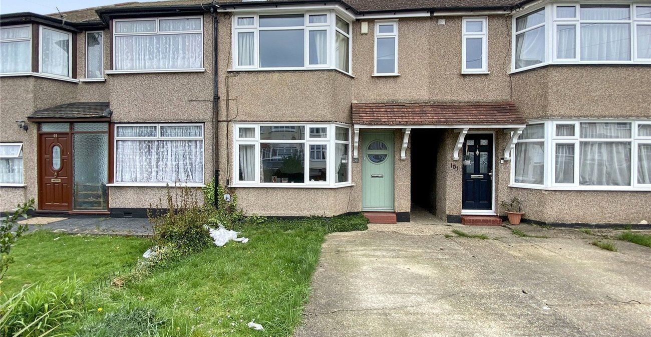 3 bedroom house for sale in Welling | Robinson Jackson