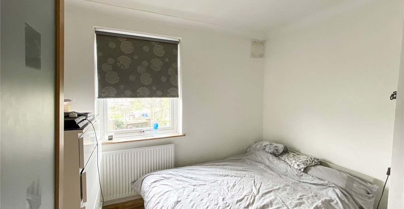 3 bedroom house for sale in Welling | Robinson Jackson