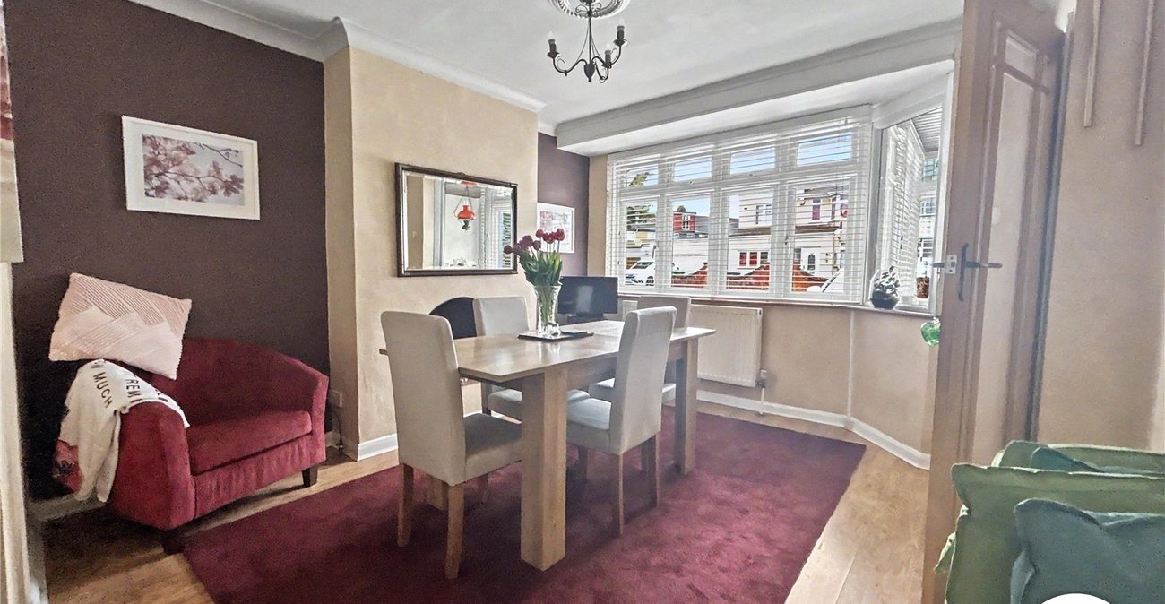 4 bedroom house for sale in Welling | Robinson Jackson