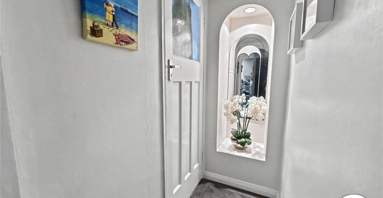 4 bedroom house for sale in Welling | Robinson Jackson