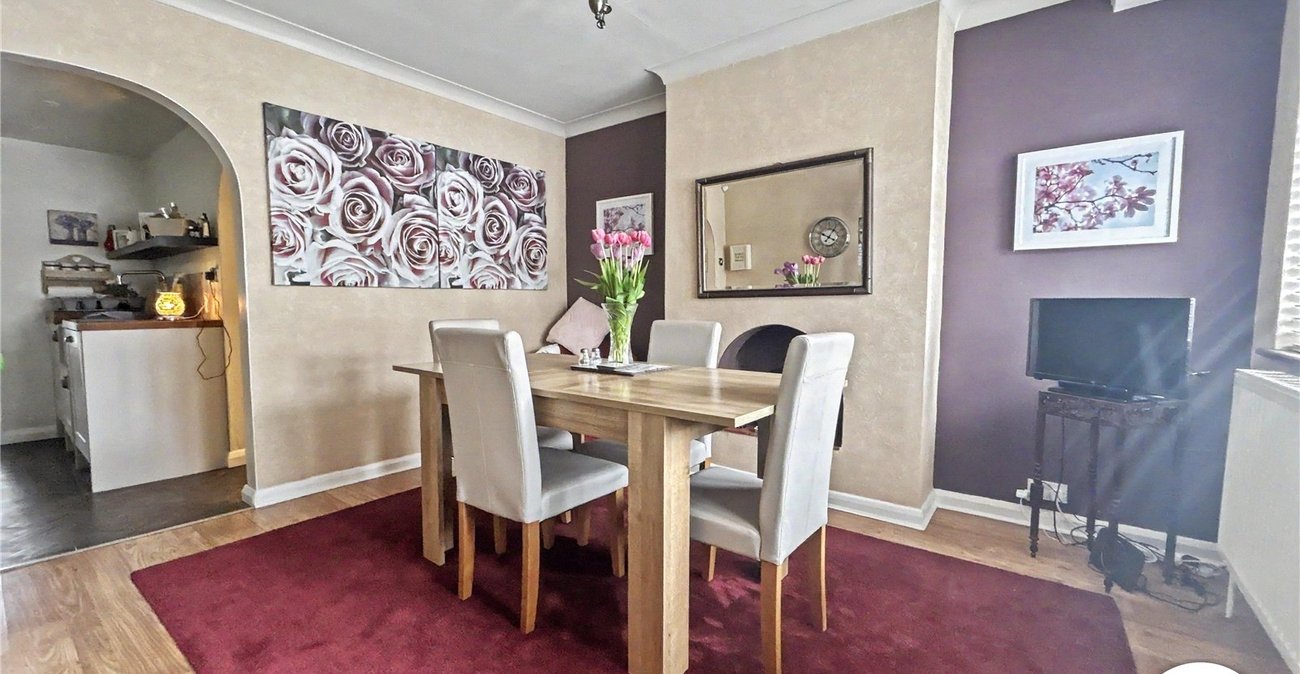 4 bedroom house for sale in Welling | Robinson Jackson