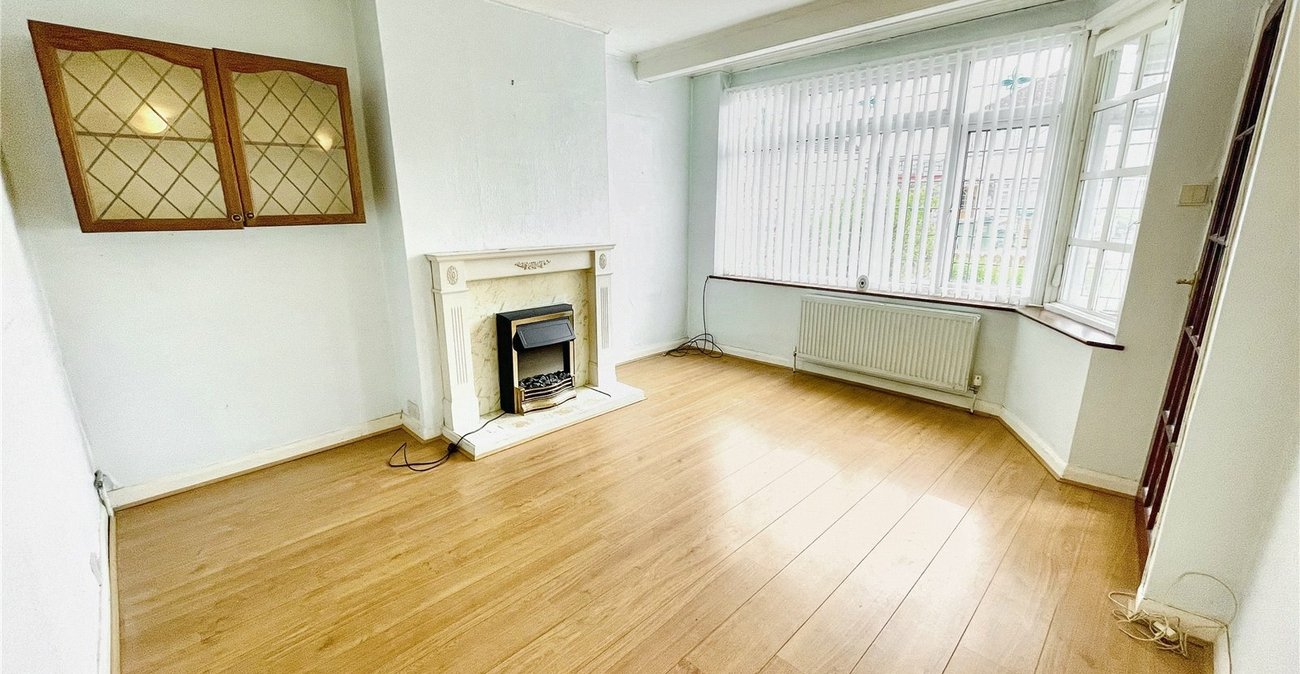 2 bedroom house for sale in Welling | Robinson Jackson