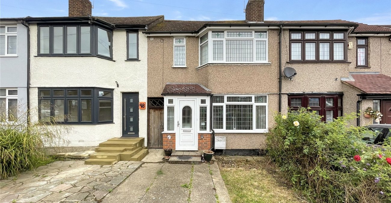 2 bedroom house for sale in Welling | Robinson Jackson