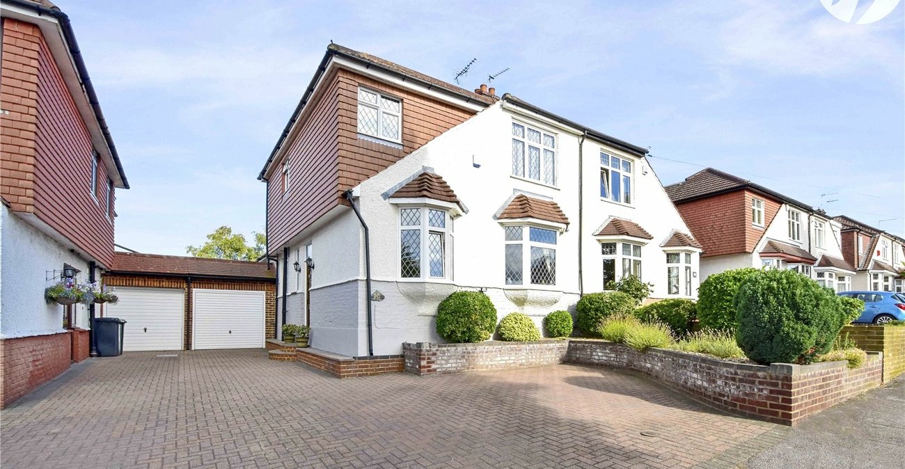 4 bedroom house for sale in West Dartford | Robinson Jackson