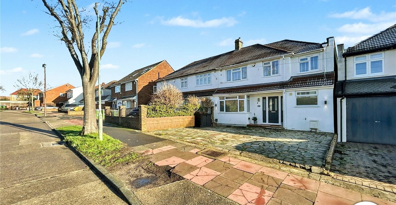 4 bedroom house for sale in Sidcup | Robinson Jackson