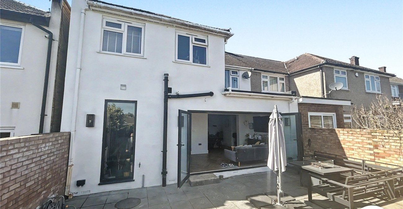 4 bedroom house for sale in Sidcup | Robinson Jackson