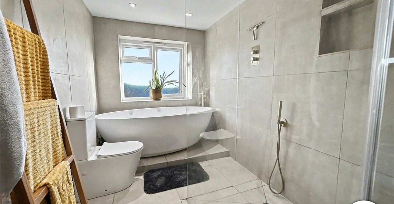 4 bedroom house for sale in Sidcup | Robinson Jackson