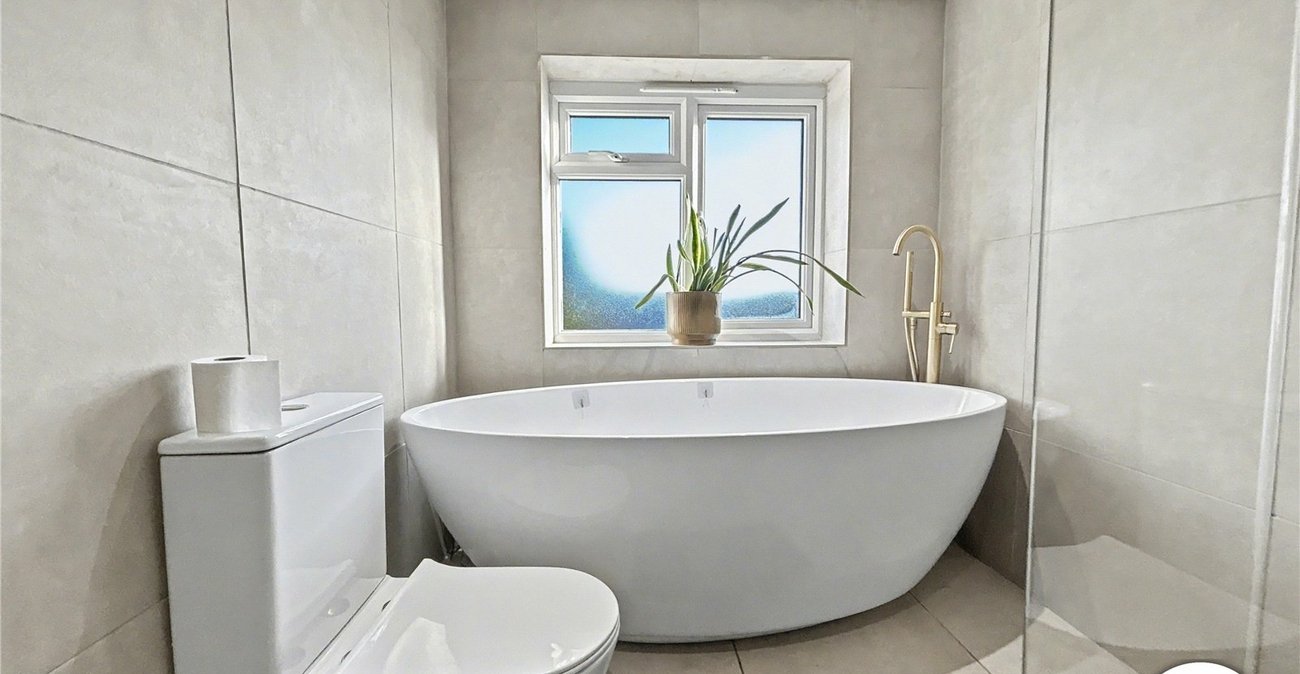 4 bedroom house for sale in Sidcup | Robinson Jackson