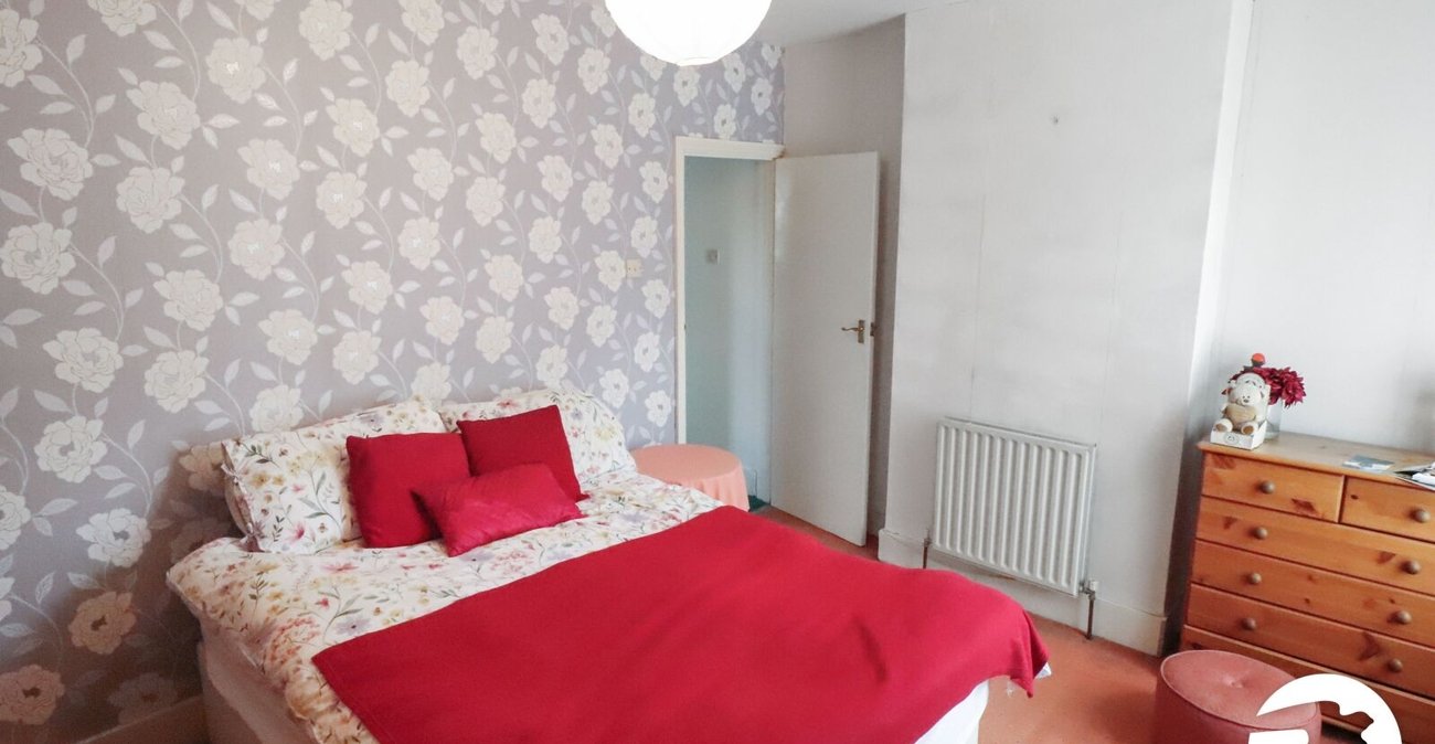2 bedroom house for sale in Belvedere | Robinson Jackson