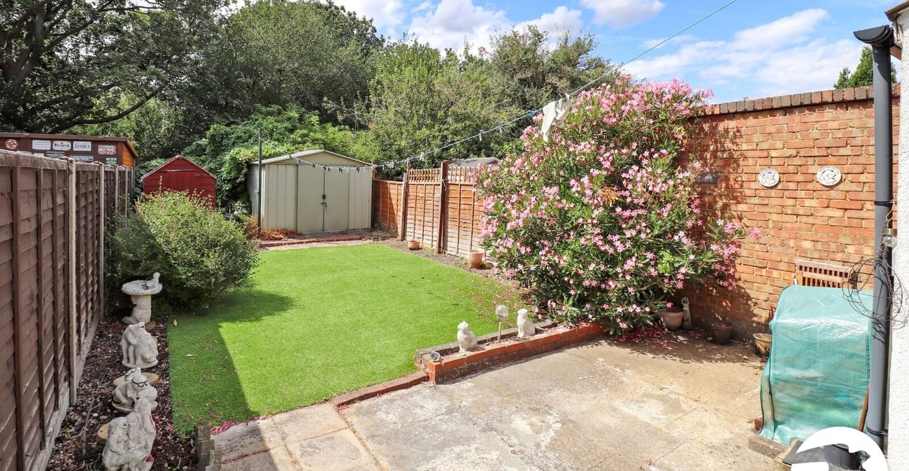 2 bedroom house for sale in Belvedere | Robinson Jackson