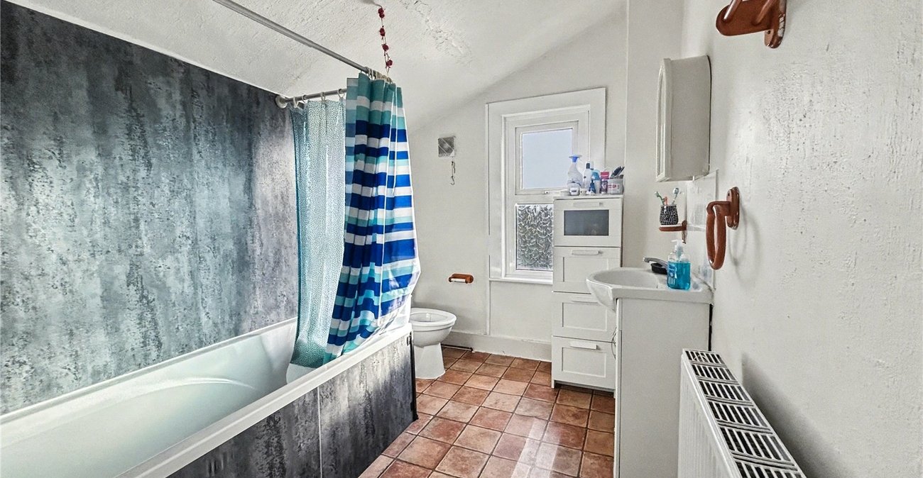 2 bedroom house for sale in Gillingham | Robinson Michael & Jackson