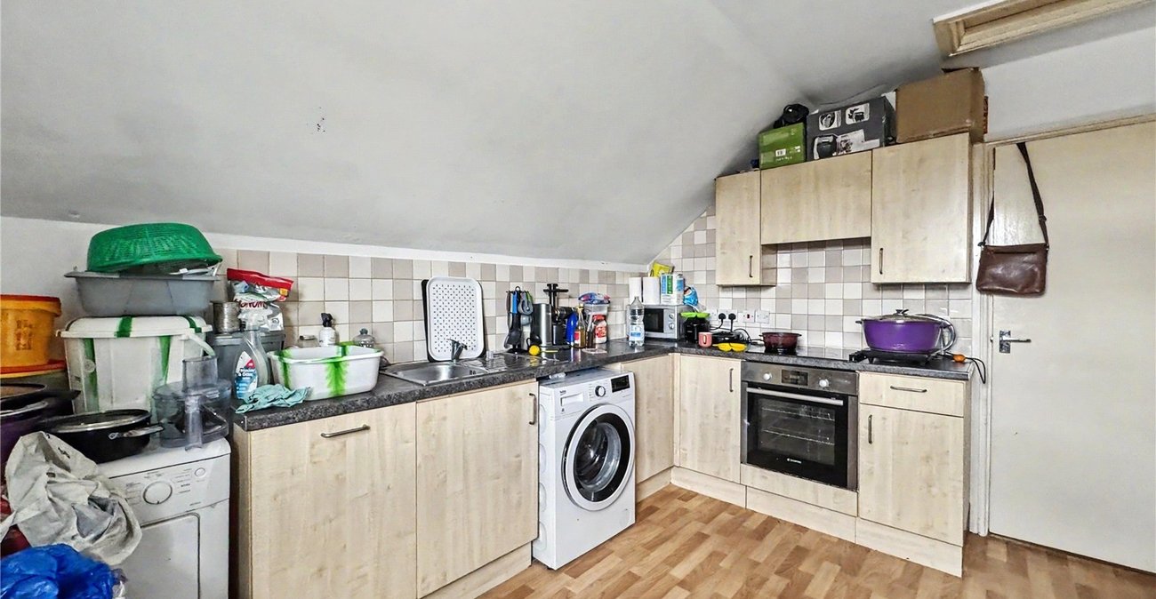 1 bedroom property for sale in Gillingham | Robinson Michael & Jackson