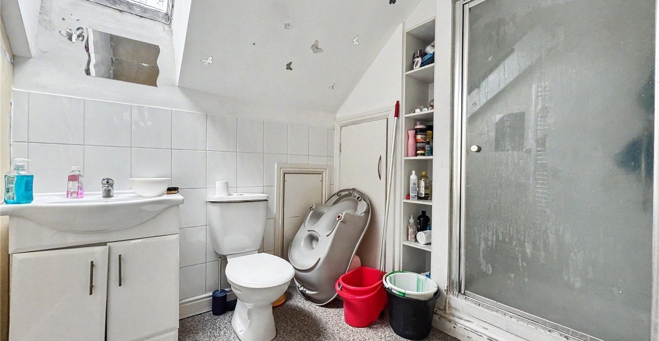 1 bedroom property for sale in Gillingham | Robinson Michael & Jackson