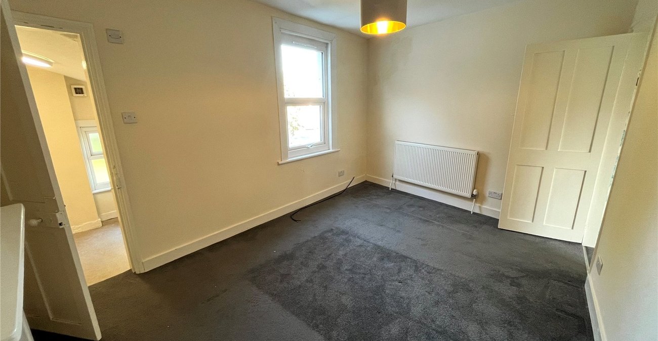 2 bedroom house for sale in Northfleet | Robinson Michael & Jackson