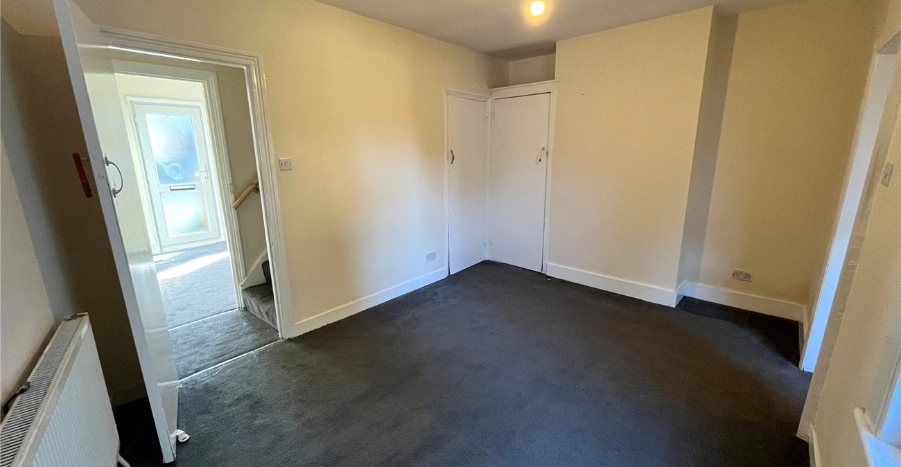 2 bedroom house for sale in Northfleet | Robinson Michael & Jackson