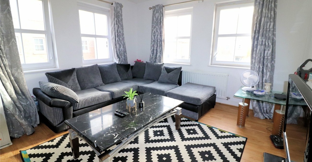 2 bedroom property for sale in Erith | Robinson Jackson