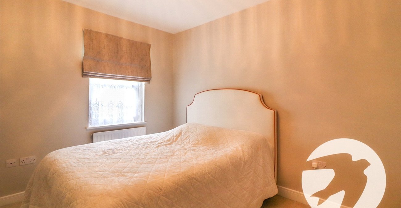 2 bedroom property for sale in Erith | Robinson Jackson