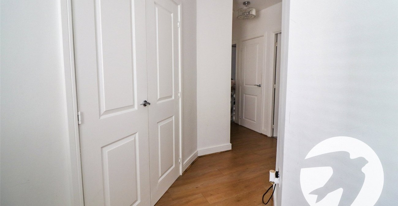 2 bedroom property for sale in Erith | Robinson Jackson