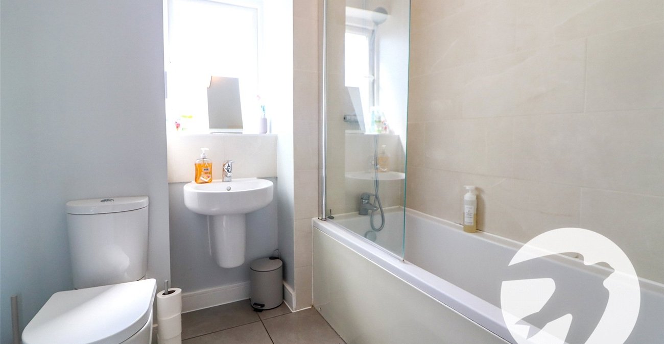 2 bedroom property for sale in Erith | Robinson Jackson