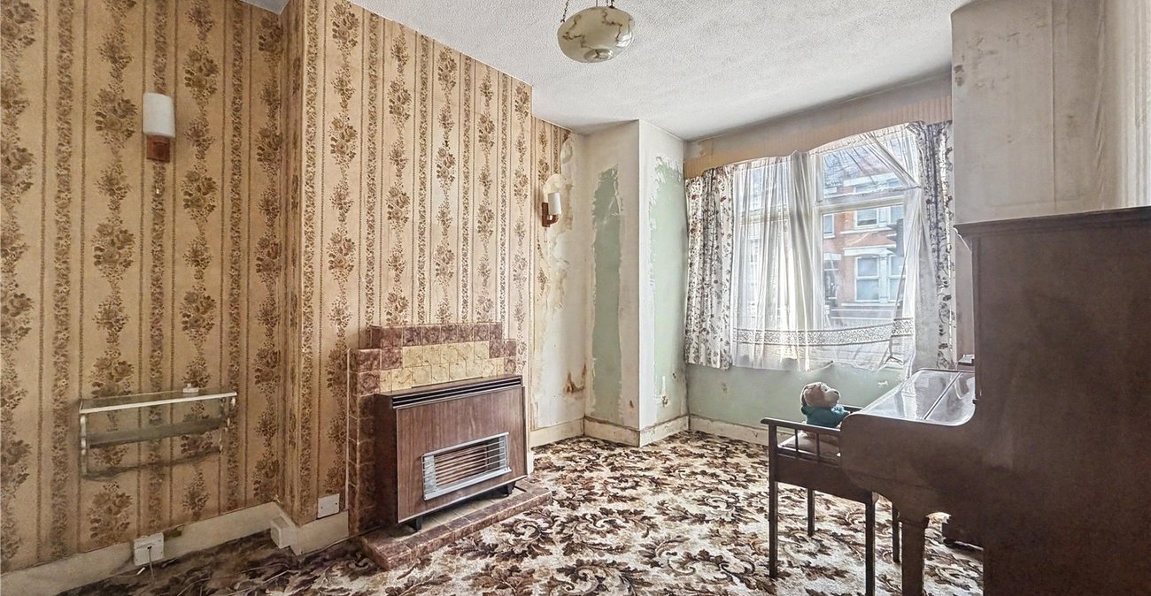 3 bedroom house for sale in Gillingham | Robinson Michael & Jackson