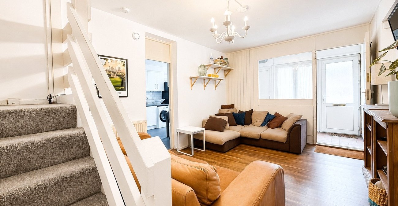 5 bedroom property for sale in London | Robinson Jackson