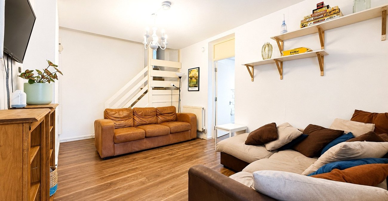 5 bedroom property for sale in London | Robinson Jackson